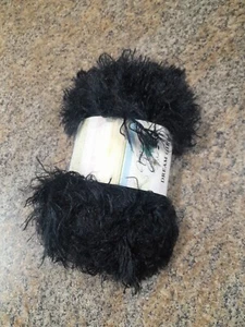 Yarn Bee Dream Girl Full skein Color “Kem” 186 Yds New 3.5 Oz - Picture 1 of 4