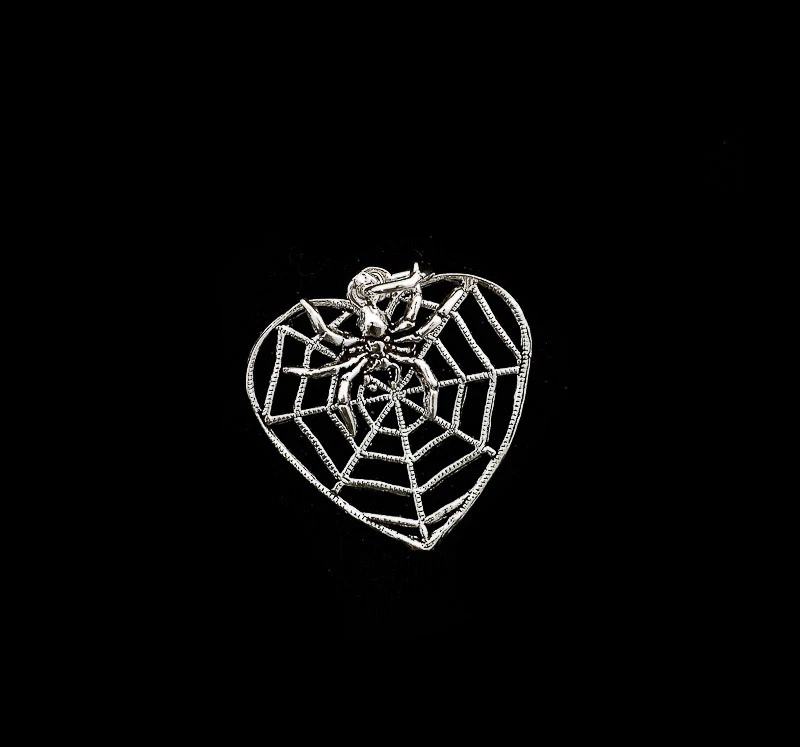 Pendente Ragno Su Tela Gotica Celtica Ragno In Argento 925 # K9B - Immagine 1 di 1