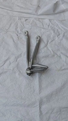 Pedana Posteriore Sinistra Triumph Street Triple 765 R RS S 660 2017 2018 2019 Foto 1 de 4