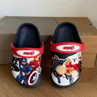 Sandalias sin cordones Crocs Marvel Avengers para niños pequeños - Talla 9 C Foto 1 de 4