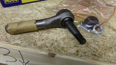 NEW Moog ES2913R Outer Tie Rod  *FREE SHIPPING* - Image 1 of 4
