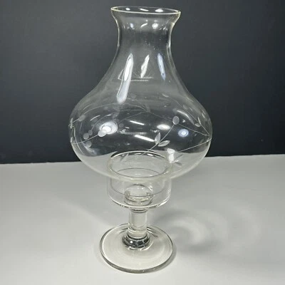 Candelabro de vidrio con hojas cortadas en globo lámpara de huracán de cristal Foto 1 de 4