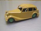 Dinky Toys 40b Triumph 1800 Saloon made in England 1/43 scale