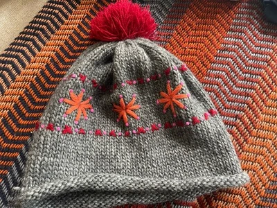 Gorro antiguo azul marino mezcla lana con bordado para mujer talla única usado en excelente estado Foto 1 de 3