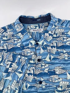 Tommy Bahama Silk Shirt Size 3XLB Fish Hawaiian Artist Series 2020 Button Up - Picture 1 of 7