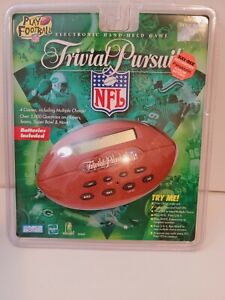Parker Brothers 1998 Trivial Pursuit NFL Play Football Handheld Game New Sealed