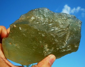 Libyan Desert Glass Meteorite Tektite impact specimen( 6210 crt) Green (1.25 Kg)