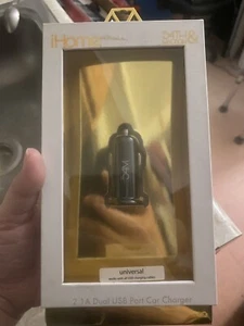 NEW iHome 54th & Madison Designer 2.1A Dual USB 2 Port Car Charger - SHIPS FREE! - Picture 1 of 2