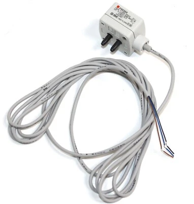 SMC PSE550 Remote Analog Pressure Sensor, Low Differential Pressure - Image 1 of 4
