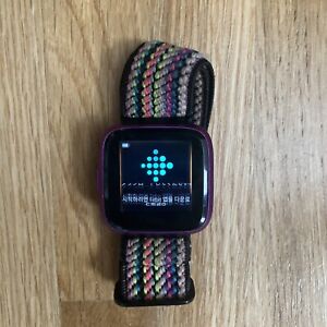 New ListingFitbit Versa Lite Edition Fitness Smartwatch (NO CHARGER) Working