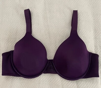 Sujetador acolchado de satén Vanity Fair con detalle de encaje floral. Púrpura. 38C Foto 1 de 4