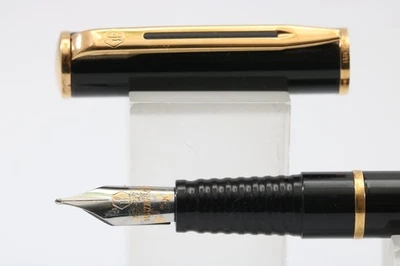 Vintage (c2000) Waterman Laureat MKII Black Medium Fountain Pen, GT - Image 1 of 4