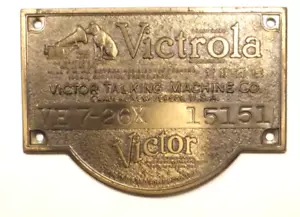 "Vintage VICTOR modello VE-7-26X parte: ID NOMETAG con UNGHIE ORIGINALI 3"" X 2 & 1/8" - Foto 1 di 3