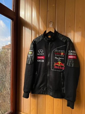 VTG Red Bull Racing Jacket Formula One Cover