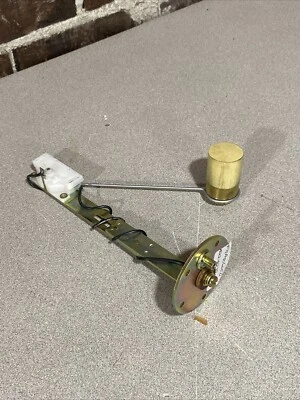 ¡Sin caja! Unidad de envío de medidor de combustible Freightliner, 30 galones, A22-42390-003 Foto 1 de 4