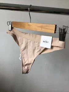 TANGAS PEQUEÑAS DKNY DOS PARES DESNUDAS POR £26 oferta limitada solamente - Imagen 1 de 6