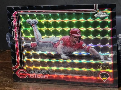 2025 Topps Chrome  Spencer Steer #174 Black  Geometric Refractor /10 - Image 1 of 2