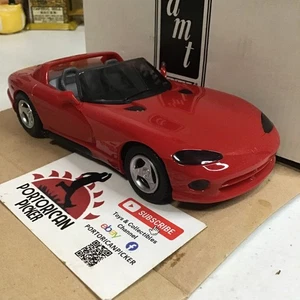 AMT ERTL 1992 DODGE BIPER RT/10 CONVERTIBLE 1:25 PROMO RED MODEL #6113 - Picture 1 of 8