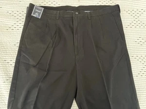 Roundtree & Yorke Casuals Herrenshorts 42 x 11 HOCH schwarz plissiert neu mit Etikett neu - Bild 1 von 4