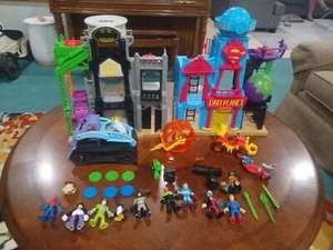 Fisher Price Imaginext Batcave DC Gotham Super Hero Daily Planet Figures - Picture 1 of 8