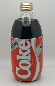 De colección Nueva Coca-Cola Fórmula 1985 Hot Gold Cap Sellado 16 OZ Botella de Vidrio C - Imagen 1 de 7
