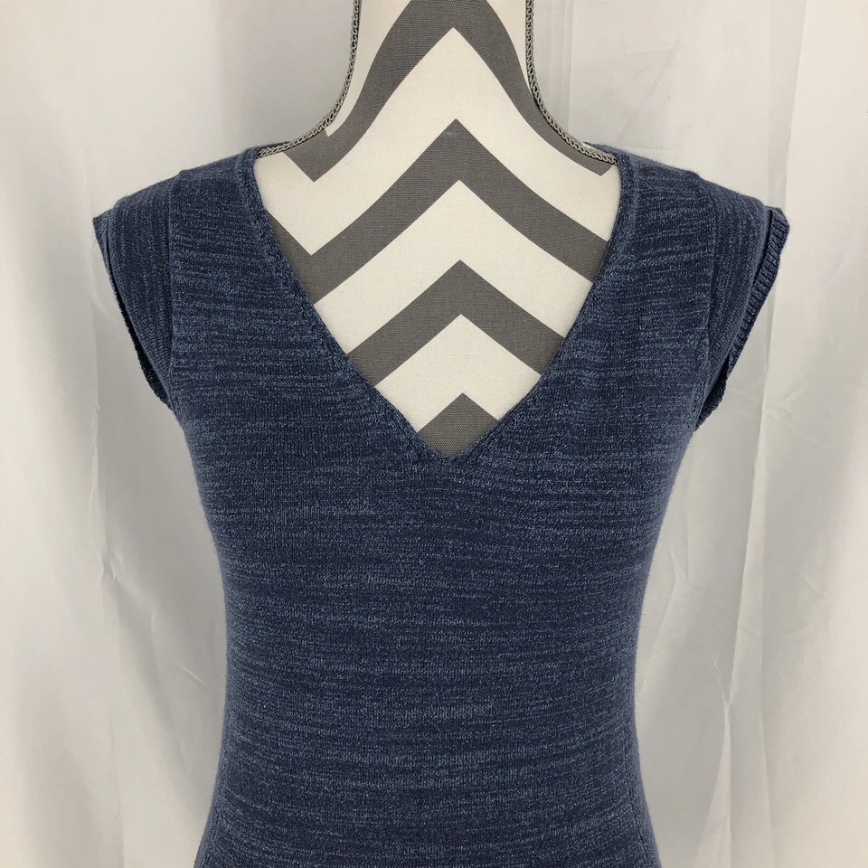 Suéter Xhilaration Azul Metálico Brillante Cuello en V Manga Gorra Pequeño Foto 1 de 4