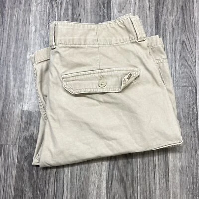 VANS Classic Length Khaki Casual Cargo Shorts Women's Size 32 Waist - Image 1 of 4