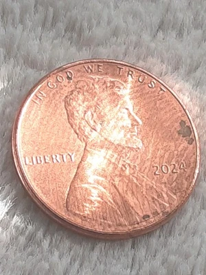 2024-P Lincoln Shield Penny Major Obverse Finger Print Minted Cud Die Chip Error - Image 1 of 4
