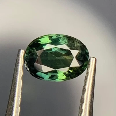 Stunning 0.45 Ct Natural Bi Color Sapphire Madagaskar Top Cut EBS03 - Image 1 of 3