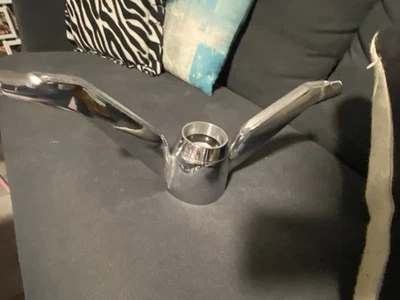 1960 CADILLAC DEVILLE SERIES 62 HORN RING 764596 WITH HORN CONTACT WIRING - Image 1 of 4