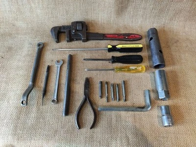 Vintage Worn Out Tools Snap-on Stanley Pliers Up cycle Arts Craft Project Modify - Image 1 of 4