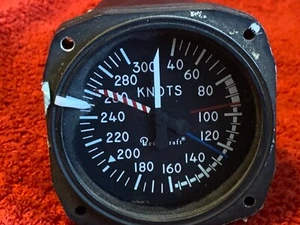 AEROSONIC AIRSPEED INDICATOR P/N 201530-11344 BEECHCRAFT P/N 130-380005-3 - Picture 1 of 6