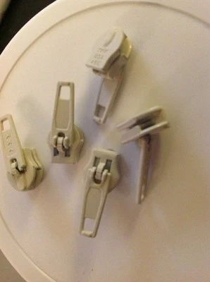 Lot of 5 Nylon Zipper Slide 4.5 Ivory Zipper Pull  Sewing Apparel Home Decor Ykk - Image 1 of 3