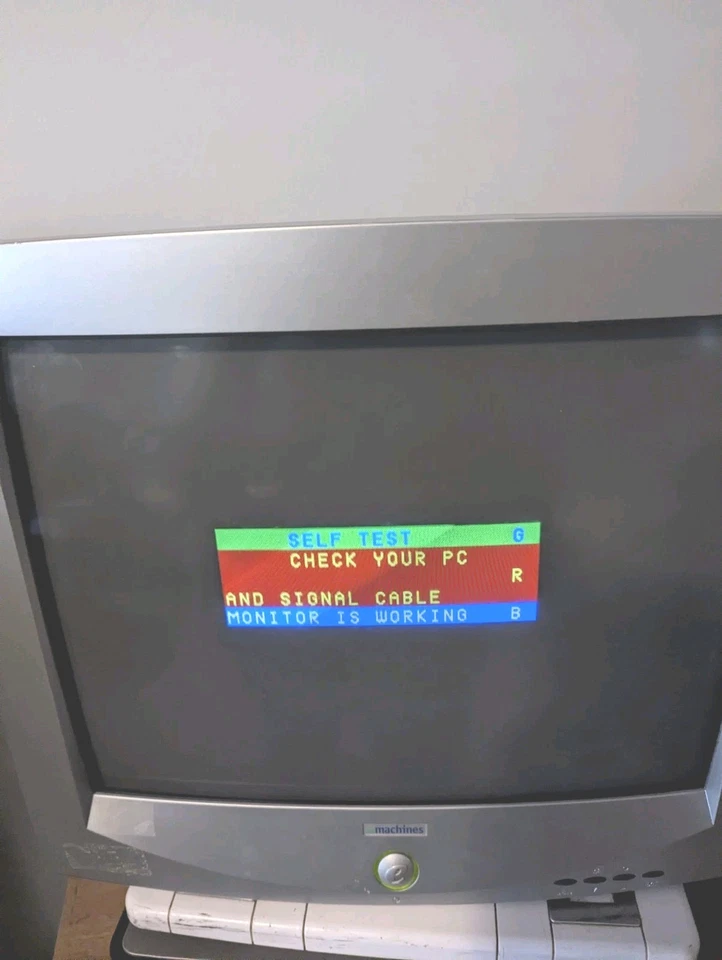 eMachines 786N 17-inch CRT Monitor eView 17s2 Computer Retro Gaming Anti-Glare - Image 1 of 4