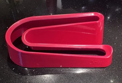 Egg omelet Egg Skelter Red Plastic Egg Holder - Image 1 of 4