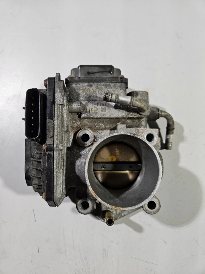 Honda Civic Hybrid 2013 2014 2015 1,5 válvula de admisión Mainifild placa de carrocería del acelerador Foto 1 de 4