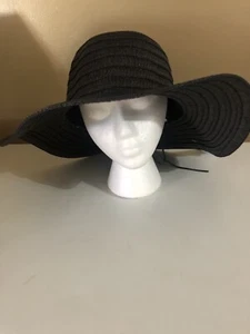 *WOMENS*TIME  AND  TRU* ONE SIZE  BLACK ADJUSTABLE BAND * STRAW FLOPPY HAT* - Picture 1 of 3
