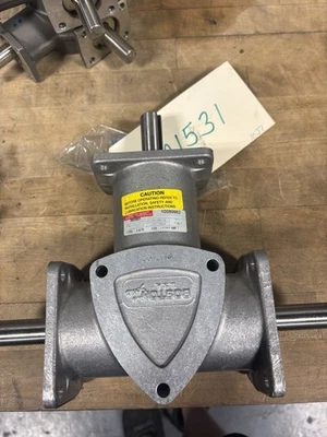 NEW NO BOX Boston Gear RA1531 Spiral Bevel Gear Right-90 3.675HP 1750 RPM - Image 1 of 4