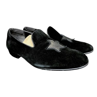 Mocasines para fumar de gamuza negra Aldo para hombre con estrellas plateadas - talla 9 - venta al por menor de $120 Foto 1 de 4