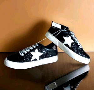 Neu mit Etikett Art Class Kaitlyn Court Sneakers Mädchen Größe 2 schwarz Glitzer Sterne Memory Foam - Bild 1 von 12