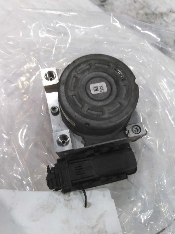 Anti-Lock Brake Part ID KA0G-43-7A0B Fits 16 MAZDA CX-5 571389 - Изображение 1 из 4