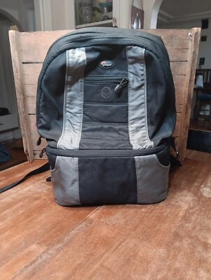 Lowepro Compu Day Pack Professional DSLR Camera Laptop Backpack Black Gray Bag - Image 1 of 4