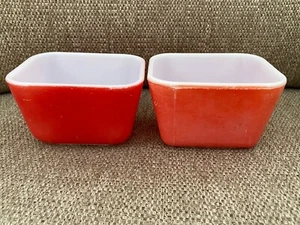 2 PYREX RED Refrigerator Dish Bowl SMALL 501 (No Lids) VINTAGE USA - Picture 1 of 8