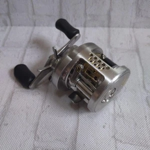 Shimano Calcutta Conquest 200DC Baitcasting Reel Japan Model RH Free Shipping - Picture 1 of 5