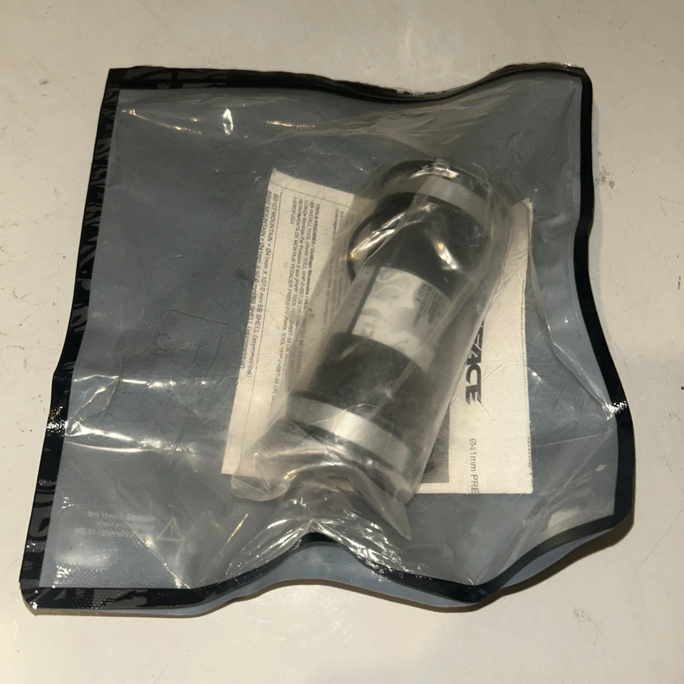 RaceFace EXI BB92 Bottom Bracket: 41mm ID x 92mm Shell x 24mm Spindle  - Image 1 of 2