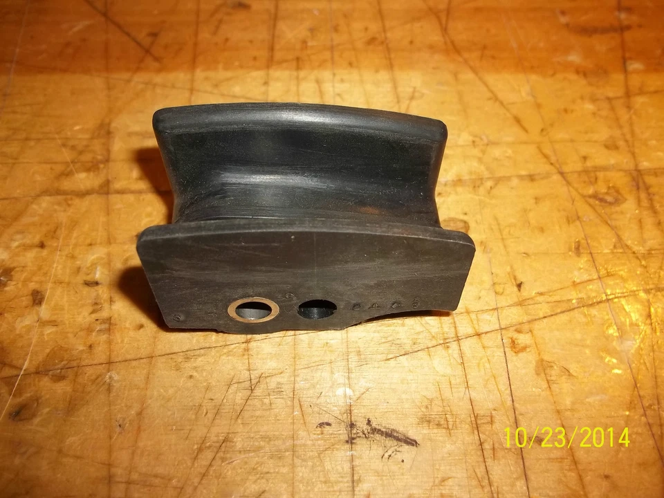 KAWASAKI KDX80 KX80 NUEVO OEM GUÍA DE CADENA DE TRANSMISIÓN TRASERA KDX KX 80 12053-1030 Foto 1 de 1