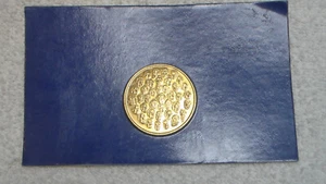 1989 Coin 39 Presidents of the United States Faces Gold Colored Medal & Capital - Picture 1 of 9
