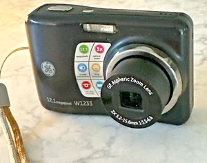 GE RS1200 W1233 Digital Camera 12.1 Megapixel Black (Tested & Works) - Picture 1 of 8