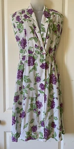 1960s Vintage Lavender Roses Day Dress with Pockets Made in USA 14 Cottagecore - Picture 1 of 9