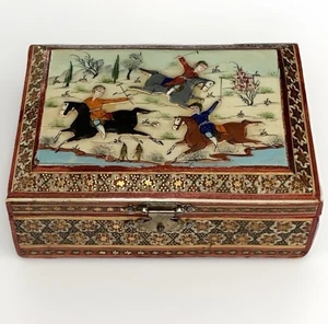 "Caja de marquetería Khatam con micro incrustaciones de madera lacada persa vintage 6x4,5x3""" - Imagen 1 de 11